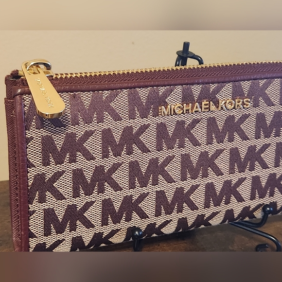 MICHAEL KORS WALLET - Picture 2 of 5